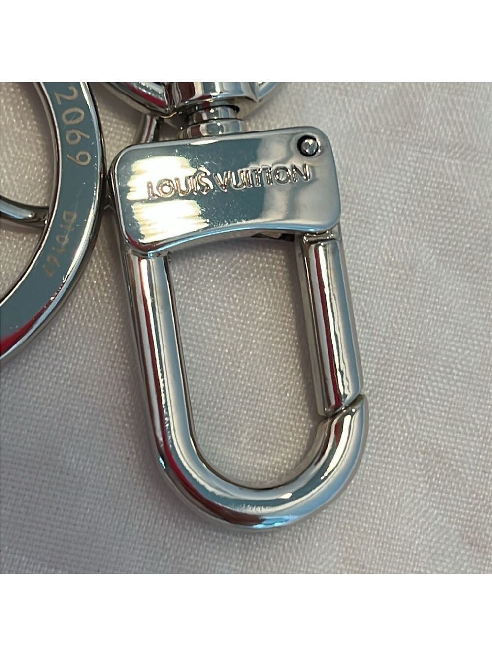 Louis Vuitton Monogram Doggy Bag Charm/Keychain - Picture 6 of 11